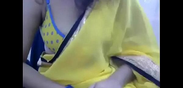  desi bhabhi exposing big boobs on webcam